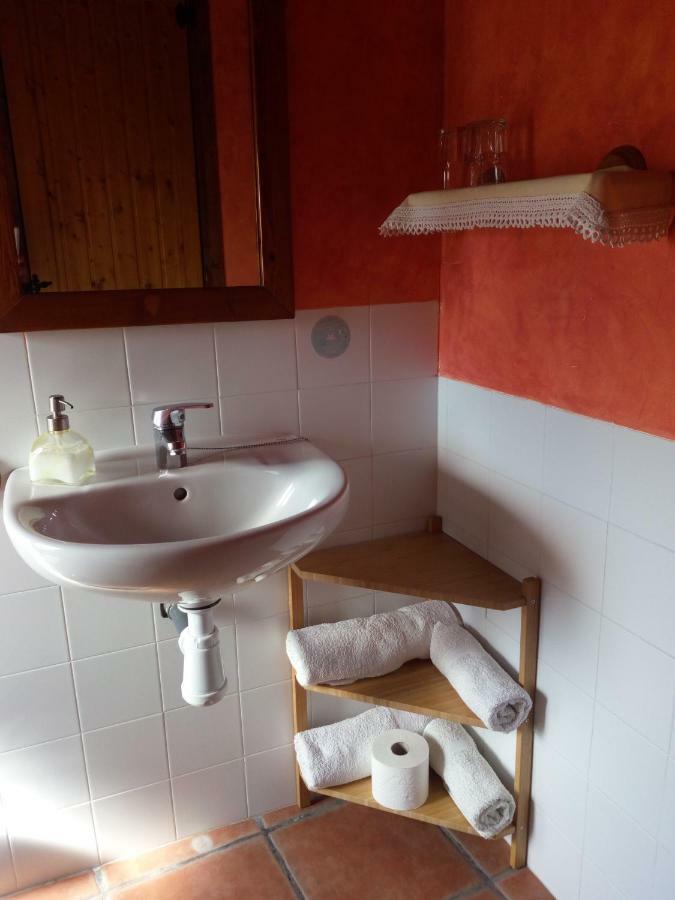 Casa Oliban Guest House Arbaniés Eksteriør bilde